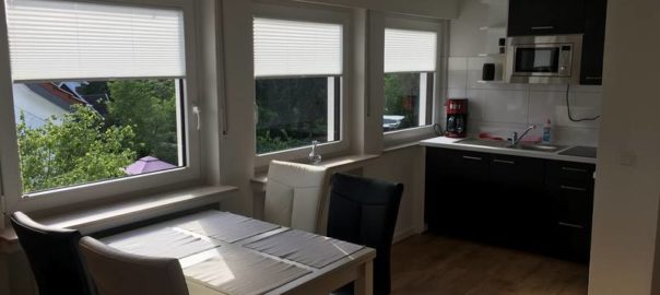 Vollmöblierte 1- + 2-Zimmer Wohnung in Bielefeld auf Zeit buchen